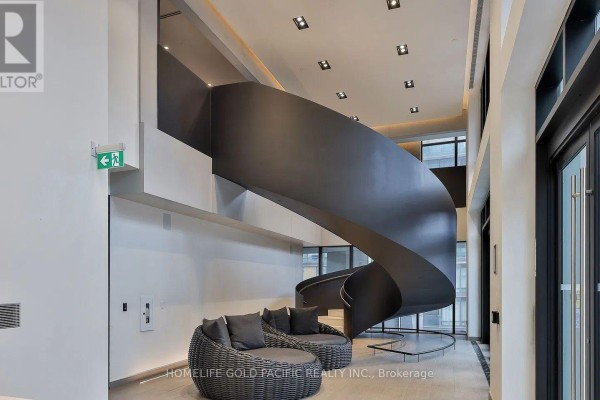Kitchen - 4612 - 1 Yorkville Avenue, Toronto, ON M4L0B1 Photo 3