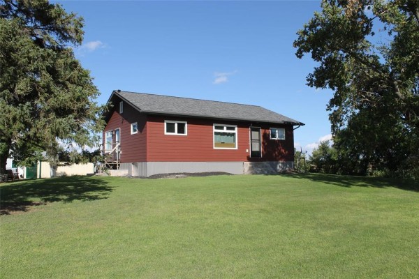 46138 37 E Road, Ste Anne Rm, MB, photo 3