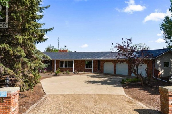 Family room - 46139 Range Road 205, Rural Camrose County, AB T4V5E3 Photo 4