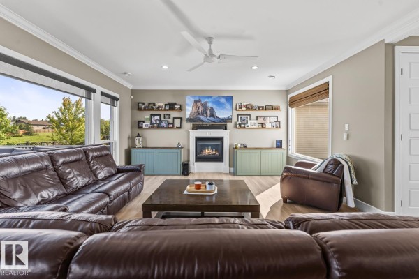 Family room - 4614 62 Av, Cold Lake, AB T9M2B5 Photo 4
