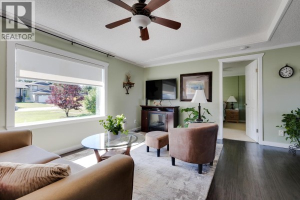 Laundry room - 4616 Gray Drive, Prince George, BC V2K4Y4 Photo 5