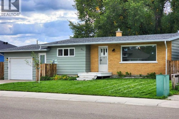 Dining room - 462 28 Street, Fort Macleod, AB T0L0Z0 Photo 3