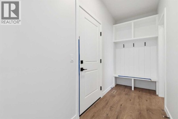 Kitchen - 462 Bighorn Avenue Sw, Calgary, AB T2Y1C8 Photo 3