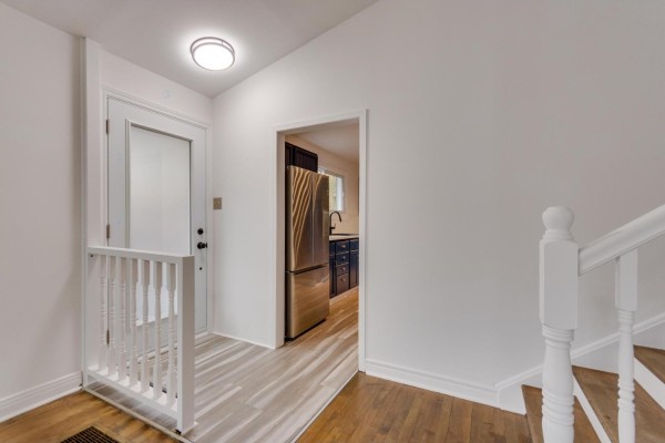 Living room - 462 Rue Plouffe, Gatineau, QC J8P4B7 Photo 2