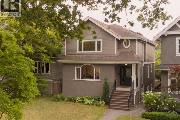 462 W 22nd Avenue, Vancouver, BC V5Y2G5 Photo 3