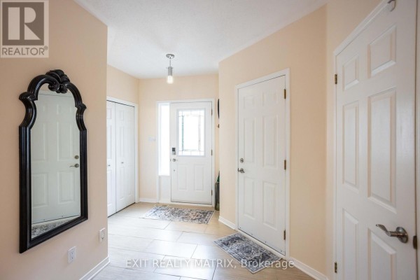 Bedroom 3 - 4620 Ogilvie Walk Crescent, Ottawa, ON K1J1G7 Photo 3