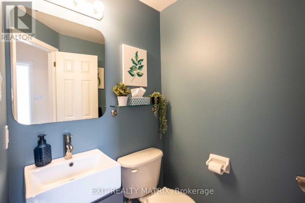 Kitchen - 4620 Ogilvie Walk Crescent, Ottawa, ON K1J1G7 Photo 4
