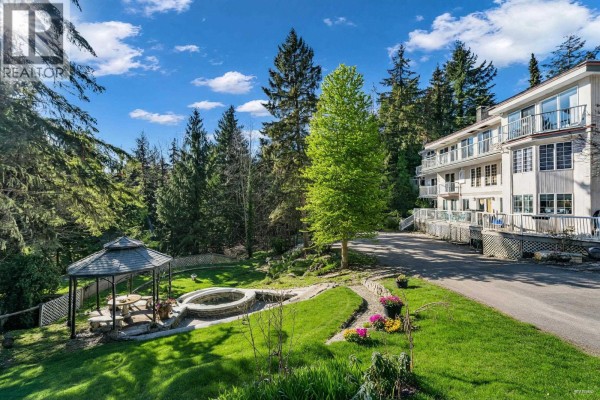 4621 Woodburn Place, West Vancouver, BC V7S2W8 Photo 5
