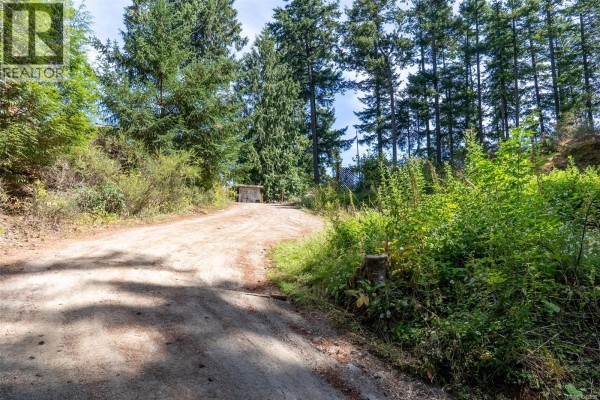 4622 Sailor Rd, Pender Island, BC V0N2M0 Photo 5
