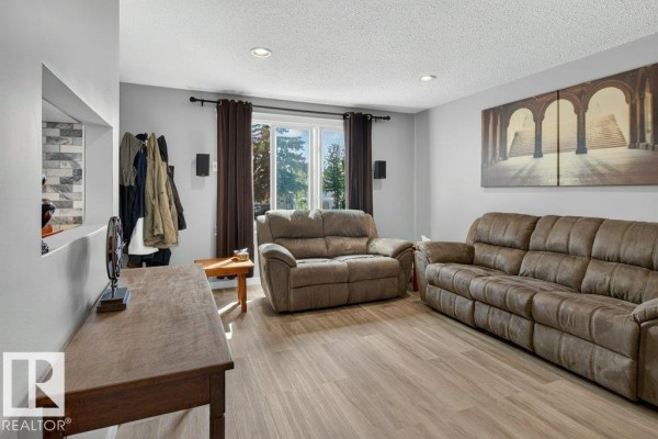 Family room - 4624 36 Av Nw, Edmonton, AB T6L3S3 Photo 4