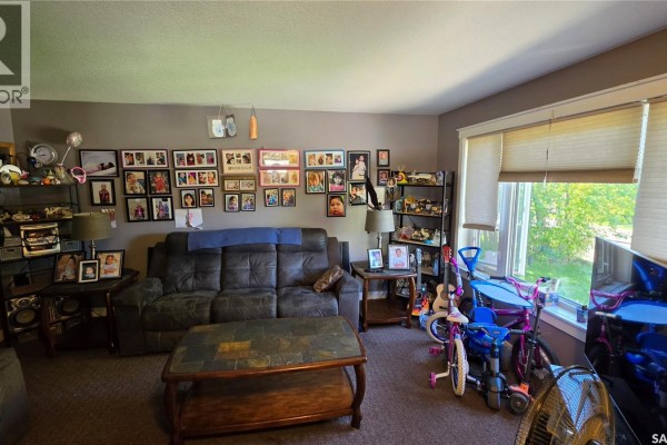 463 Halifax Street, Regina, SK, photo 2