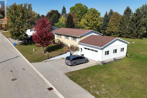 Bedroom - 463 Wolsley Street, Huron Kinloss, ON N0G2H0 Photo 2