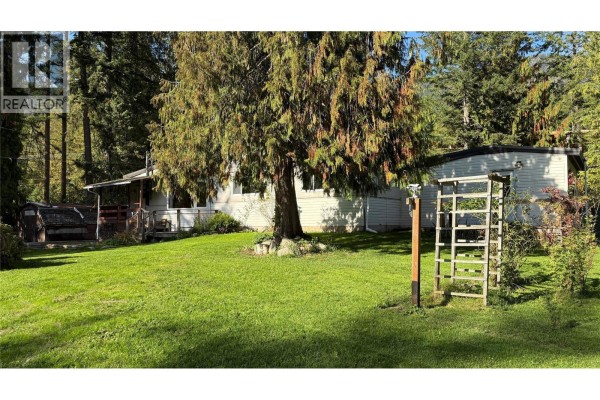 4630 3a Highway, Nelson, BC, photo 2
