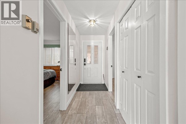 Laundry room - 4630a Ponderosa Drive Unit# 106, Peachland, BC V0H1X5 Photo 3