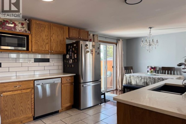 4pc Bathroom - 4631 54 Street, Rycroft, AB T0H3A0 Photo 5