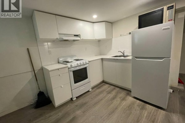 4631 W 14th Avenue, Vancouver, BC V6R2Y7 Photo 2