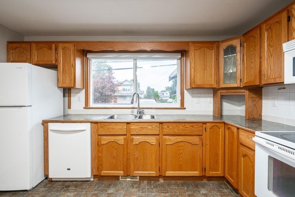 Bedroom 3 - 46382 Stevenson Road, Sardis South, Chilliwack, BC V2R3S6 Photo 5