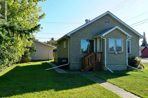 Family room - 4639 50 Avenue, Vermilion, AB T9X1R7 Photo 2