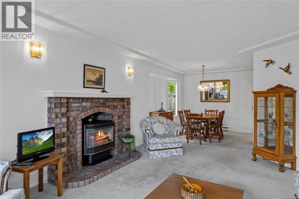 Laundry room - 464 Quatsino Rd, Qualicum Beach, BC V9K1B5 Photo 4