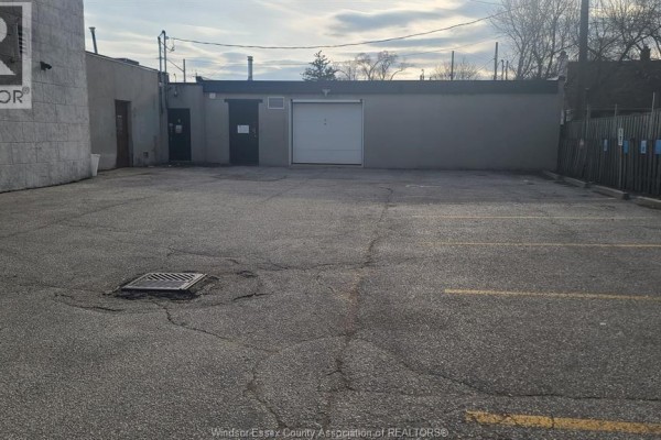 4640-4690 Tecumseh Road East, Windsor, ON N8W1K7 Photo 4