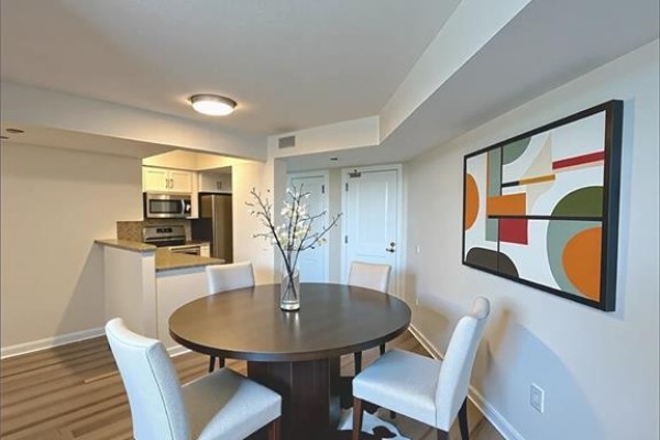 Dining room - 4640 Kimbermount Avenue Unit# 707, Mississauga, ON L5M5W6 Photo 5