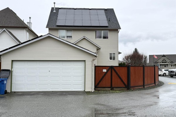 46442 Chester Drive, Sardis South, Chilliwack, BC, photo 3