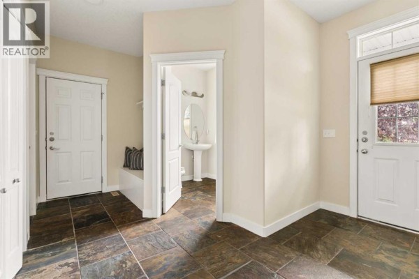 Living room - 4649 20 Street Sw, Calgary, AB T2T6G4 Photo 4
