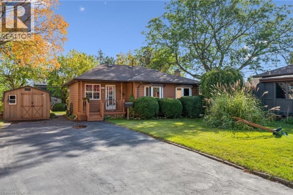 4pc Bathroom - 465 Karn Street, Kitchener, ON N2M2C4 Photo 2