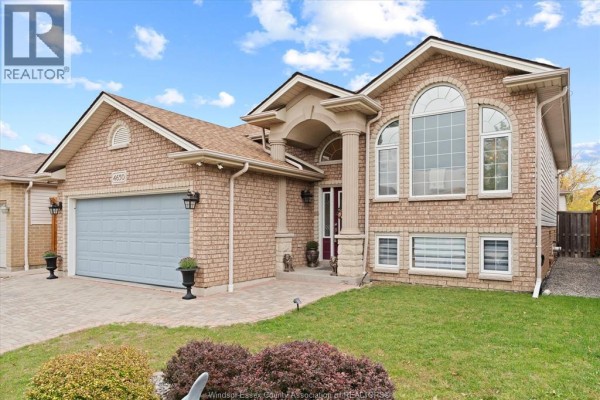 4pc Ensuite bath - 4650 Unicorn Avenue, Windsor, ON N9G3E3 Photo 3