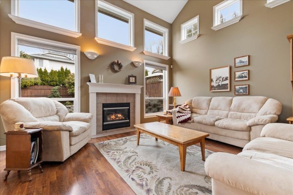 Living room - 46514 Lear Drive, Promontory, Chilliwack, BC V2R5P6 Photo 5