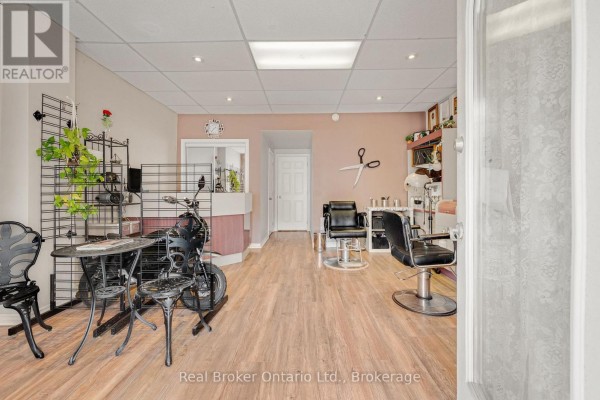 466 Cannon Street E, Hamilton, ON, photo 2