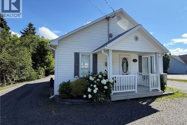 Bath (# pieces 1-6) - 466 Main Street, Grand Sault/grand Falls, NB E3Z2W3 Photo 3