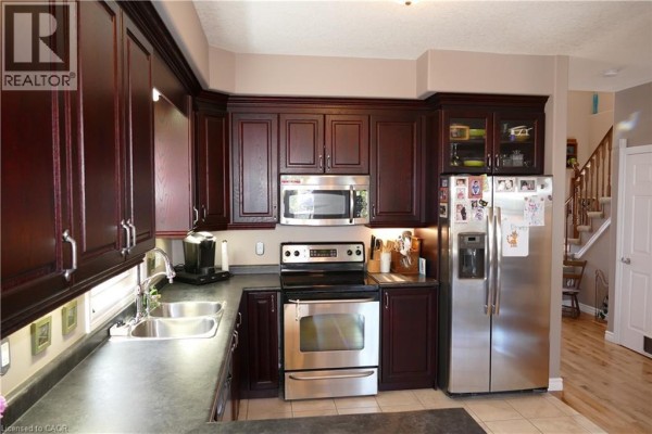 Foyer - 466 Sienna Crescent, Kitchener, ON N2R1T9 Photo 5
