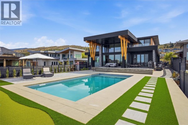 Storage - 466 Swan Drive, Kelowna, BC V1W5L9 Photo 3