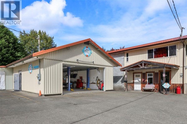 4660 Western Rd, Courtenay, BC V9N3T2 Photo 3