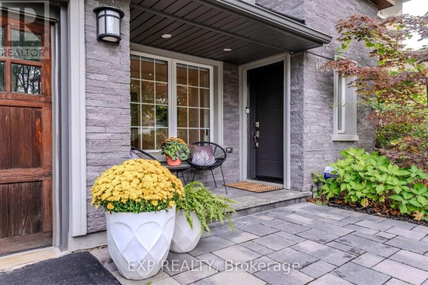 467 Caesar Avenue, Oakville, ON, photo 2