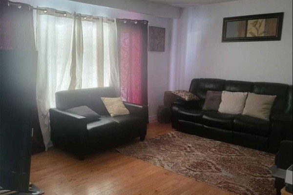 467 Limeridge Road W, Hamilton, ON, photo 3