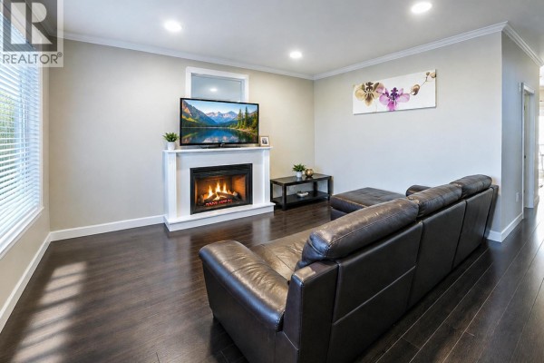 4675 Buxton Court, Burnaby, BC V5H1J1 Photo 2