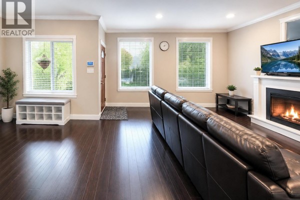 4675 Buxton Court, Burnaby, BC V5H1J1 Photo 3