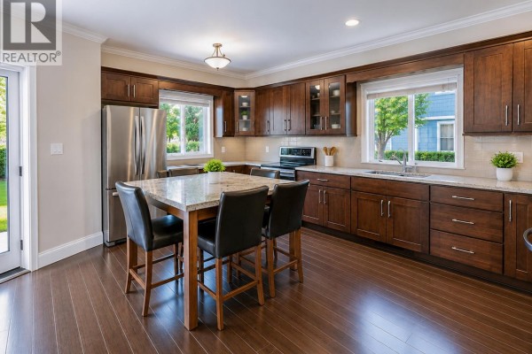 4675 Buxton Court, Burnaby, BC V5H1J1 Photo 4
