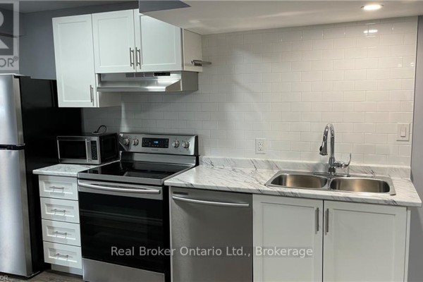 468-476 Main Street E, Hamilton, ON, photo 2