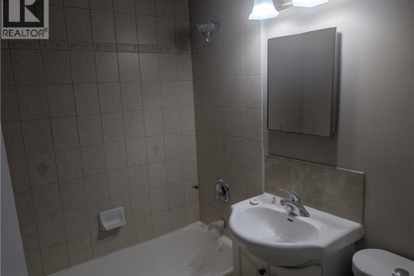 Kitchen - 468 Ottawa Street N Unit# 739 D, Hamilton, ON L8H4A6 Photo 4