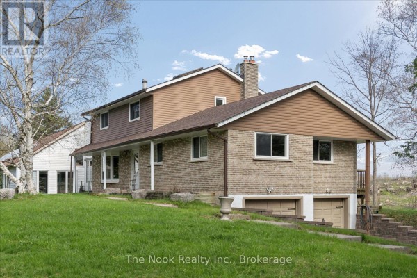 Family room - 4680 Anderson Street, Whitby, ON L1R2V9 Photo 4