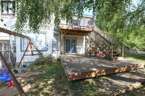 4681 Shetland Pl, Courtenay, BC, photo 2