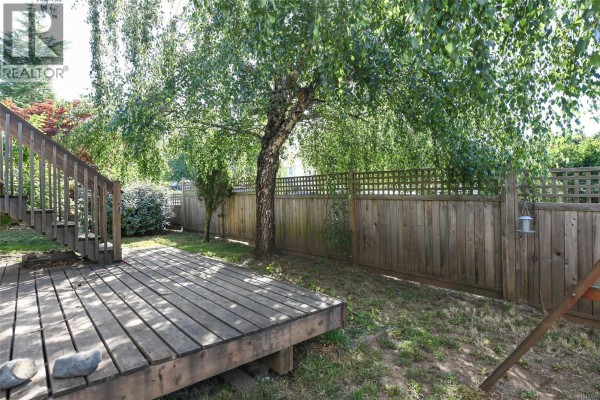 4681 Shetland Pl, Courtenay, BC, photo 3
