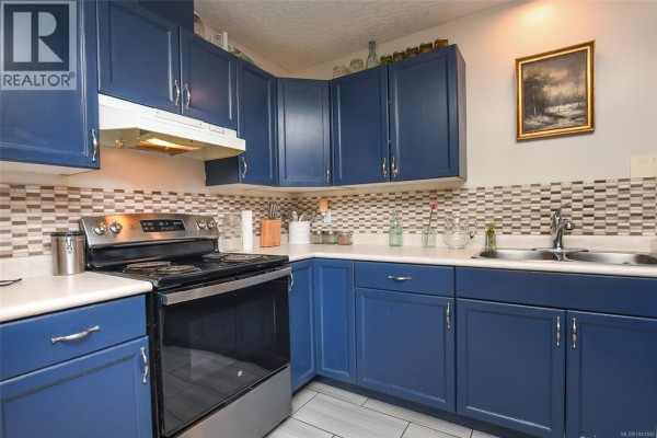 Family room - 4681 Shetland Pl, Courtenay, BC V9N8Y7 Photo 5