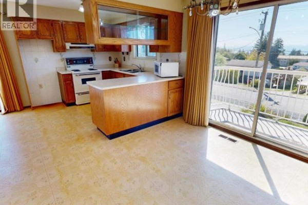Dining room - 4688 Fernwood Ave, Powell River, BC V8A3L6 Photo 4