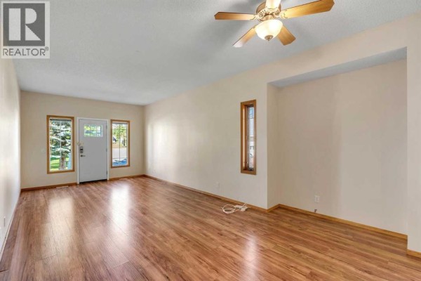 Dining room - 47, 72 Millside Drive Sw, Calgary, AB T2Y3G8 Photo 4