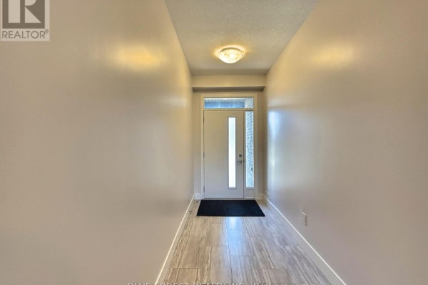 2112 Meadowgate Boulevard, London South, ON, photo 3