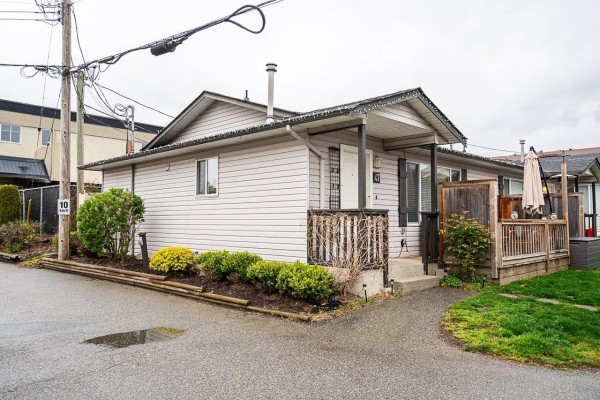 Bedroom 2 - 47 5648 Vedder Road, Vedder Crossing, Chilliwack, BC V2R3M9 Photo 4